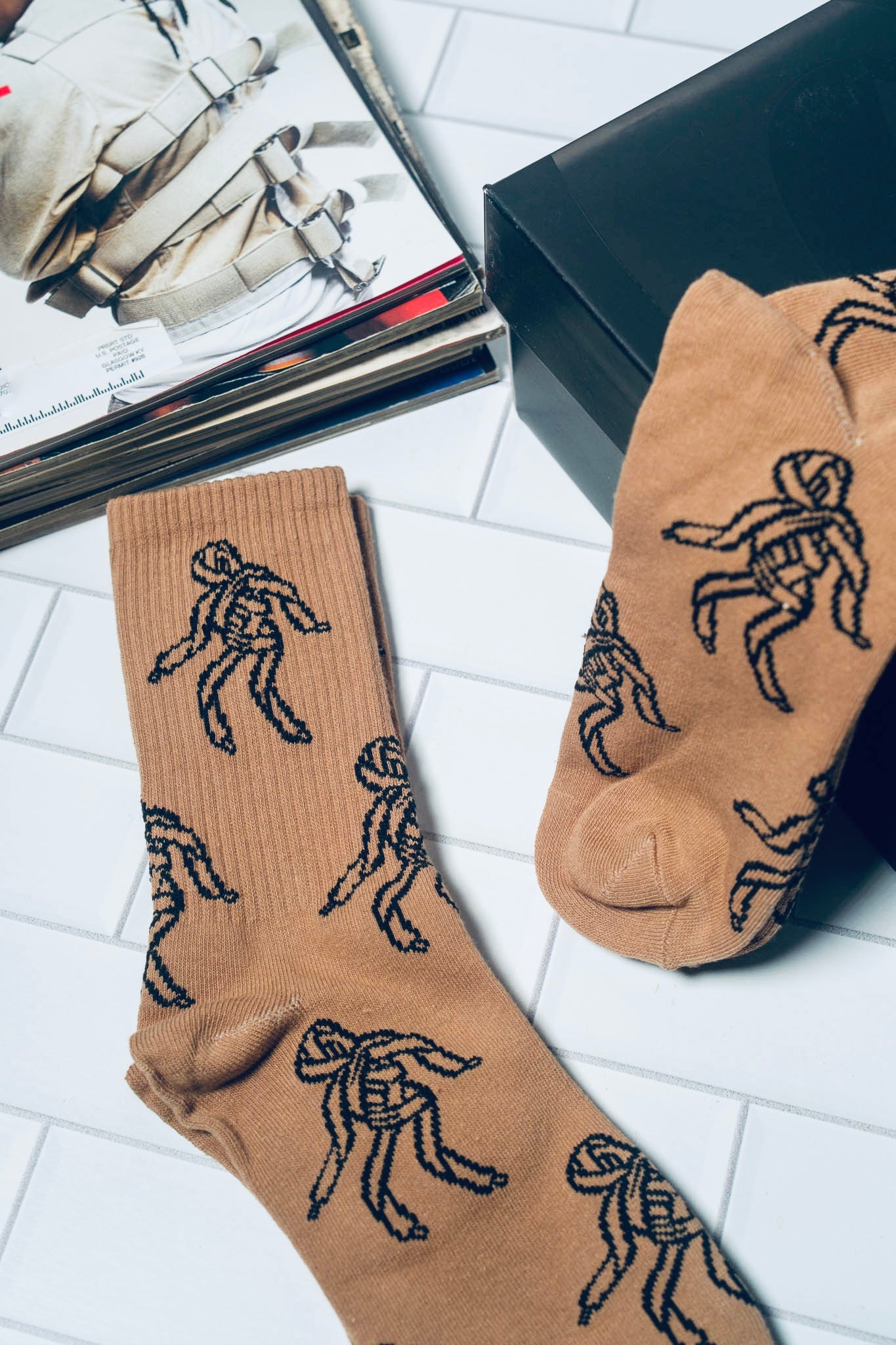 sHū addi Logo string man socks